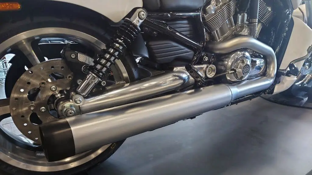 Large Harley Davidson Exhaust Pipe On A 1250 Motorcycle