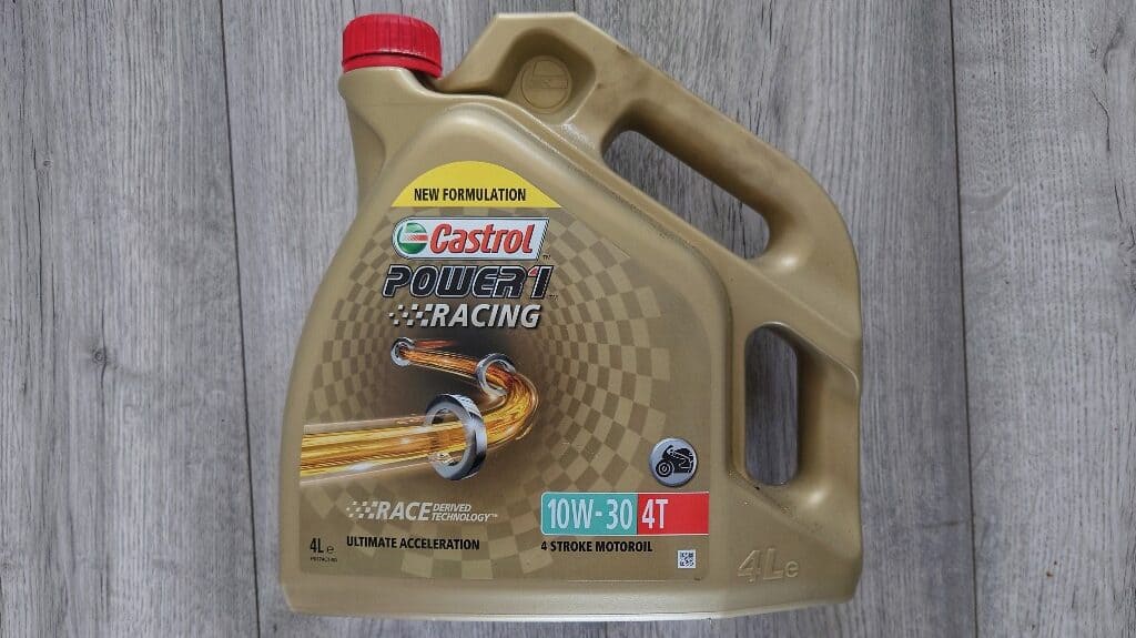 Castrol power 1 racing engine oil, 10W-30 oil, motorcycle oil