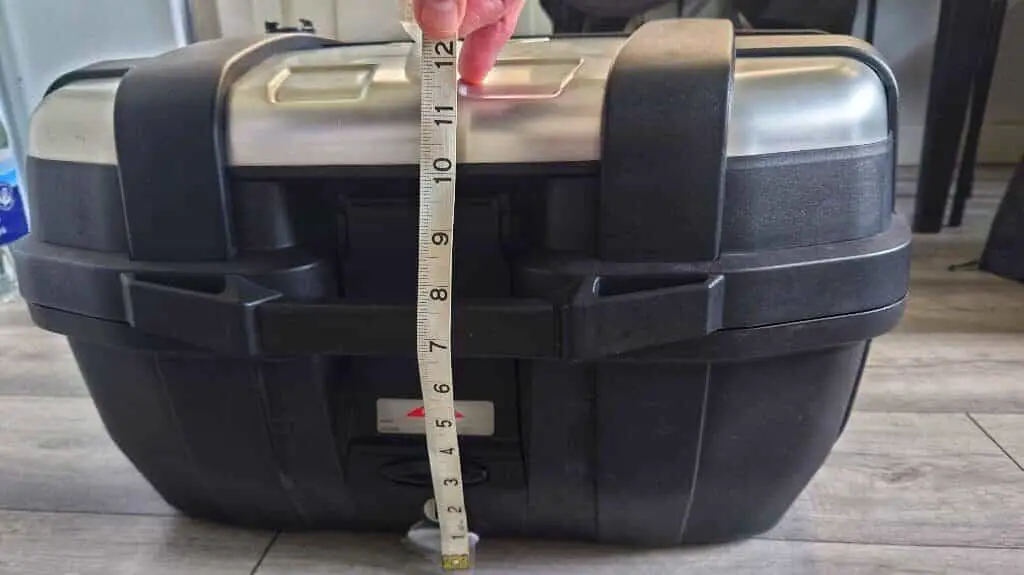 measuring depth of givi trekker top box
